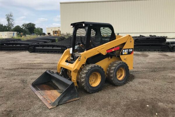 CAT Skid Steer 236D (2014): Unit 202